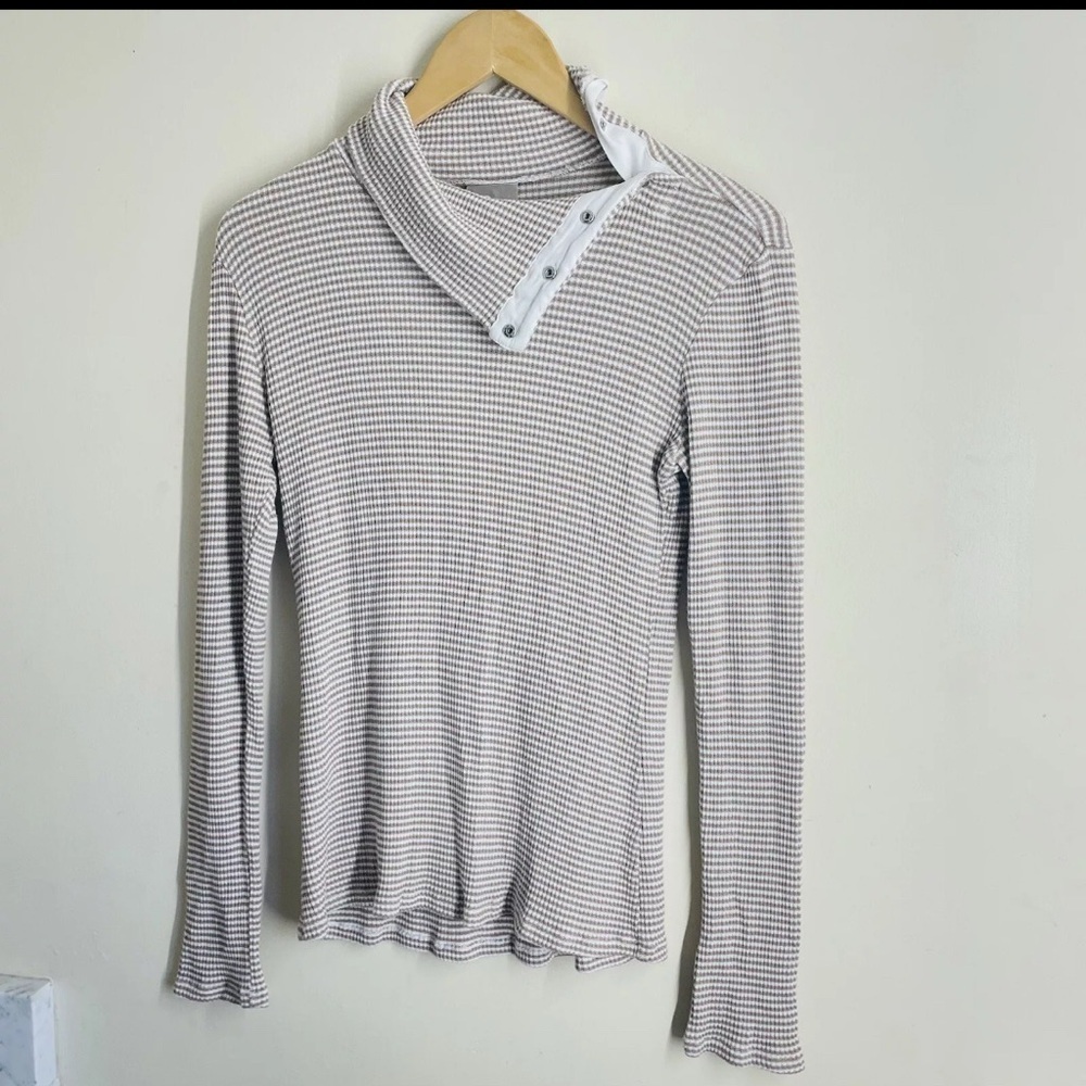 DOLAN ANTHROPOLOGIE TURTLENECK TOP SIZE S